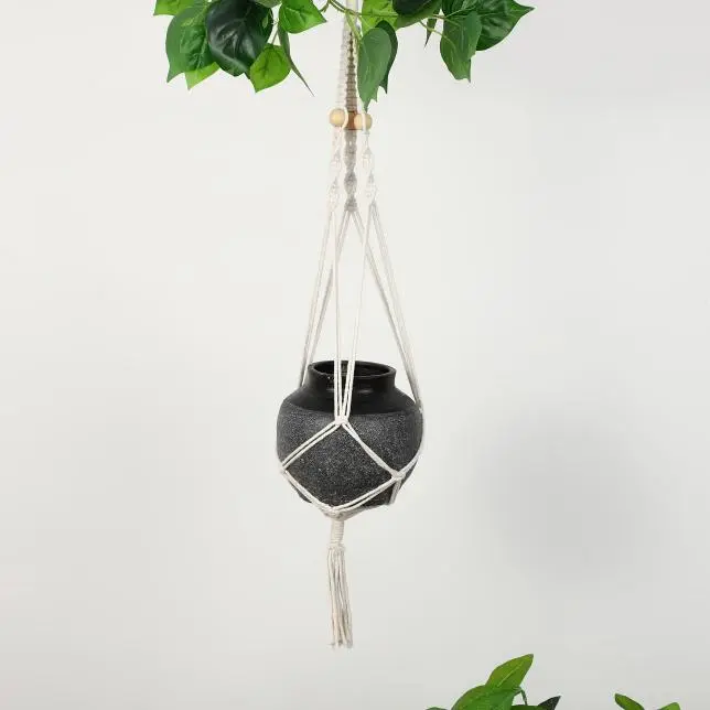 modern macrame plant hanger 2